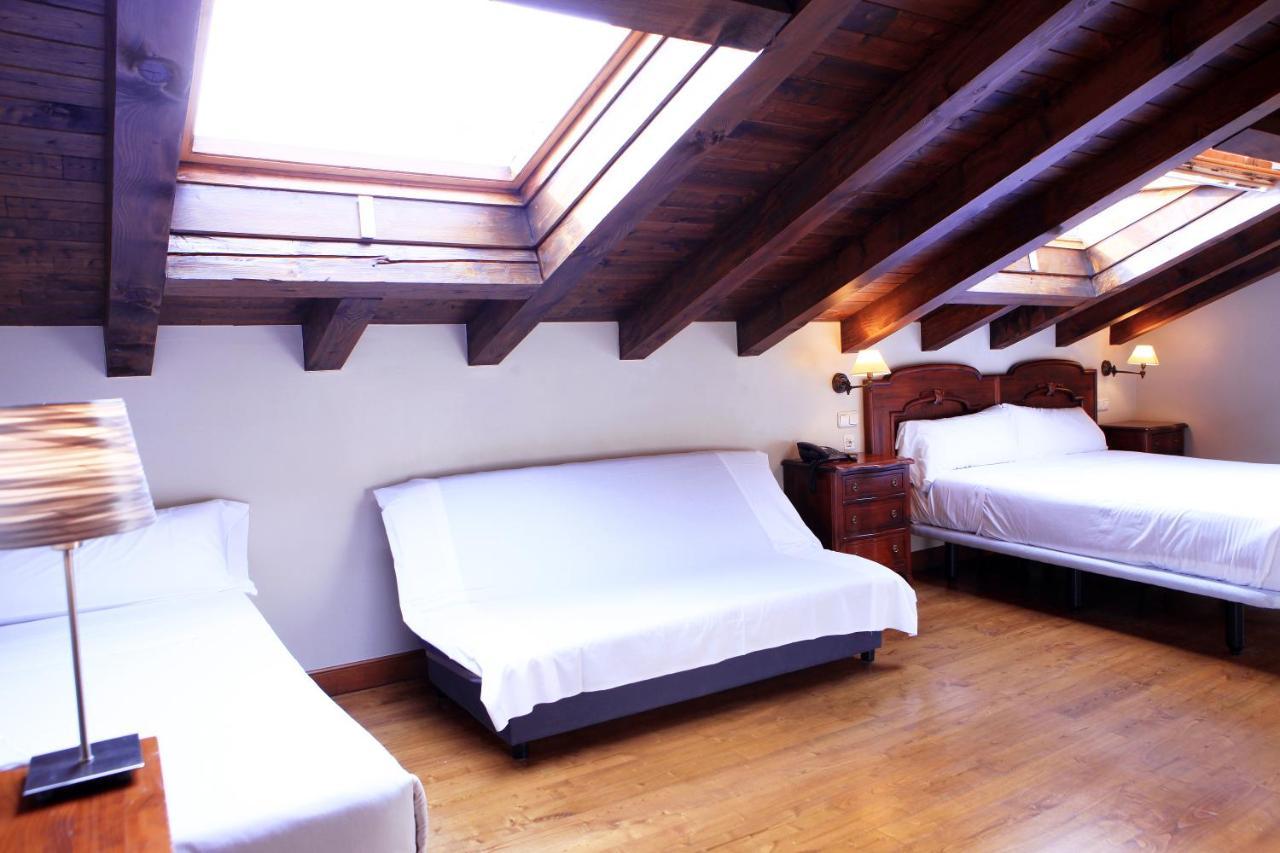 Hostal Antxitonea 埃利松多 外观 照片